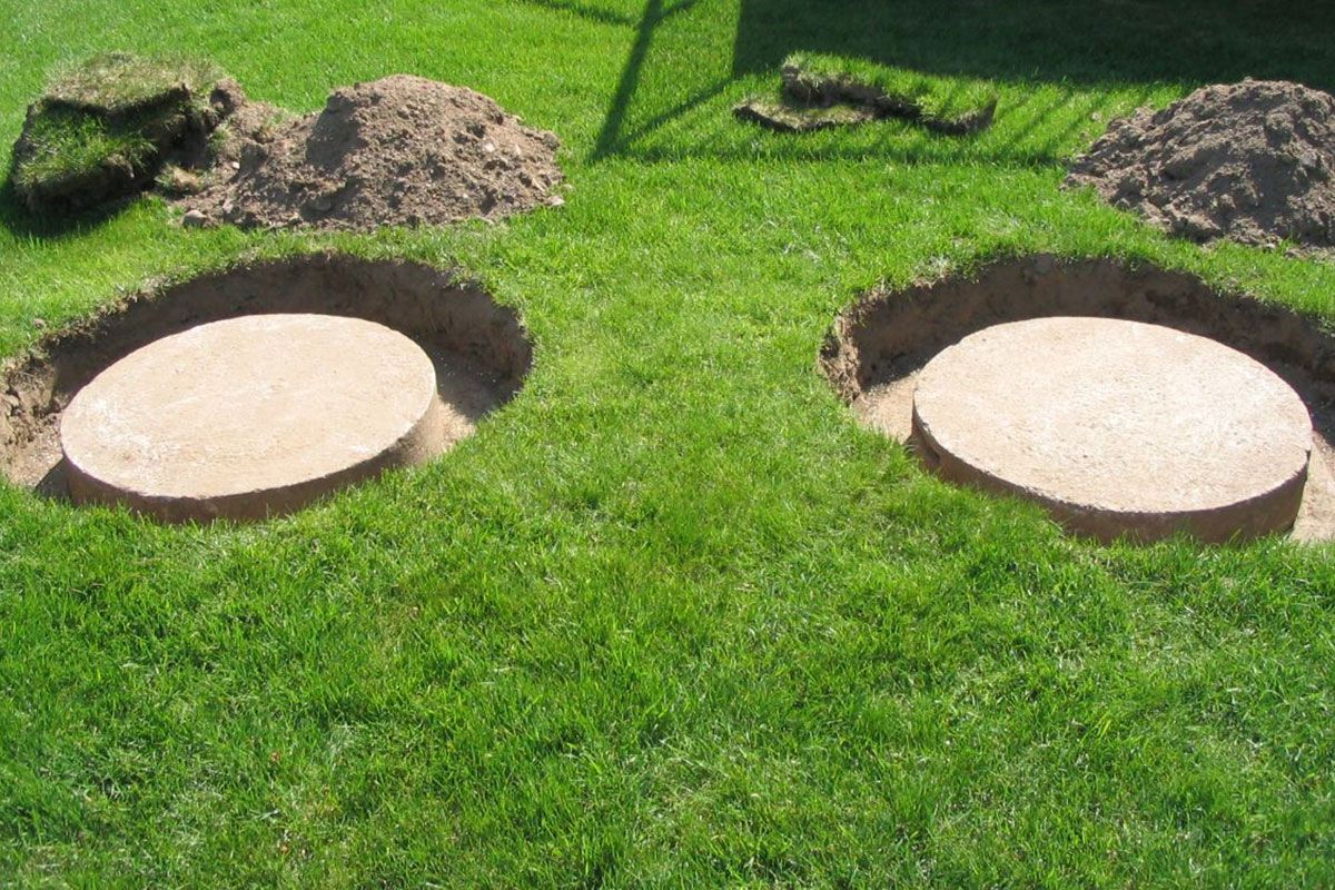 Septic Tanks offer a waste solution for 'off-grid' sites with no access to sewage mains. Infinity ProServ can support cleaning/emptying and installation of new septic tanks.