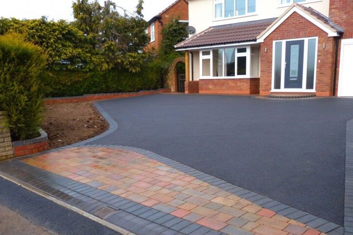 Refresh your driveway by allowing Infinity ProServ to re-seal your tarmac, extending it's life and making it look smart again!